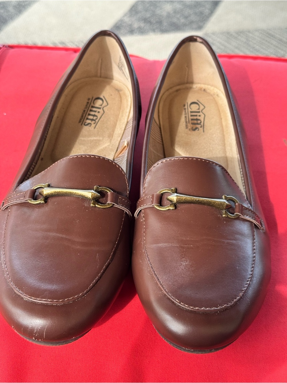 Cliffs by WHITE MOUNTAIN Brown Loafers with Gold-Tone Bit Buckle 10W